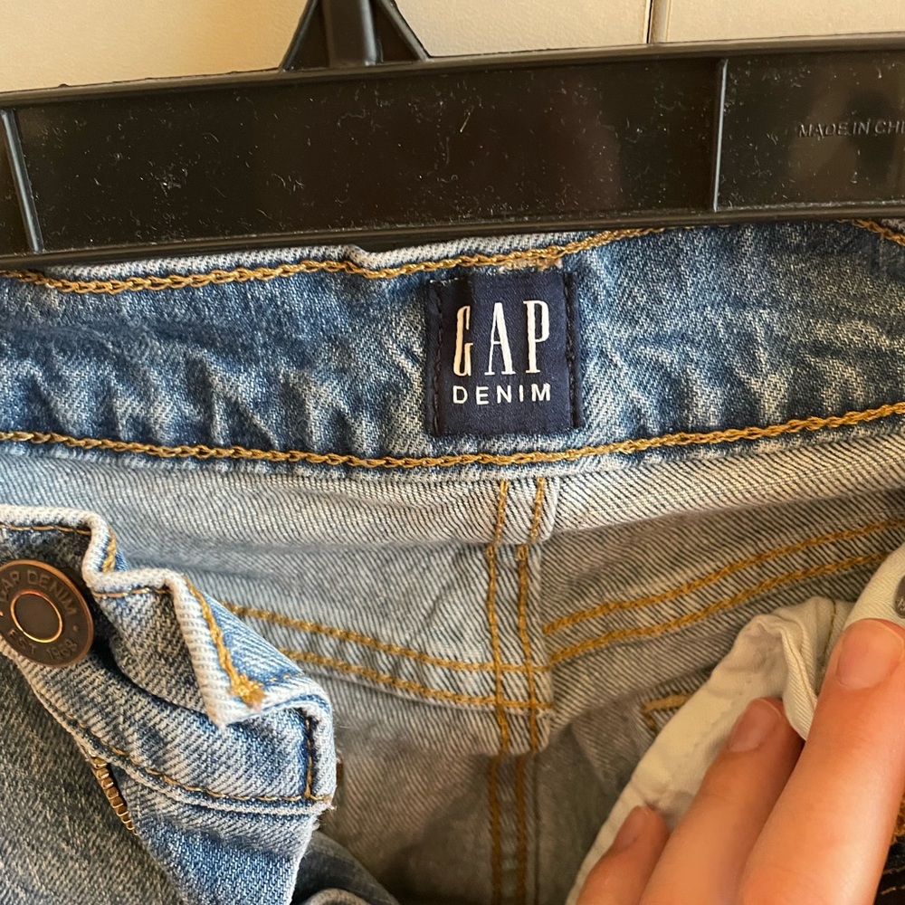 Gap Women’s Patchwork Jeans. Size 27 - image 2